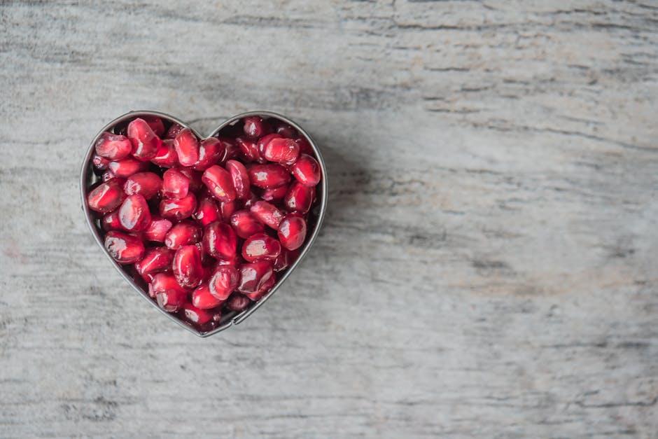 Benefits of Pomegranate in Kombucha Brewing